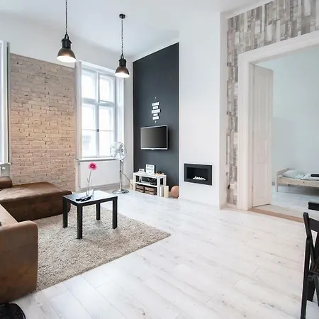 Design Loft Rottenbiller W Balcony Budapest